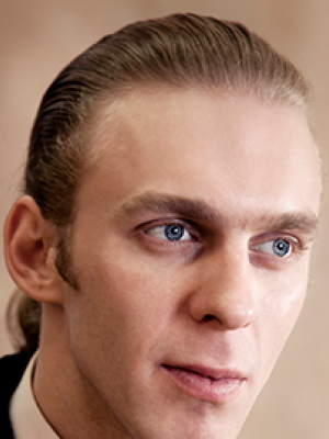 Александр Карпенко, актер